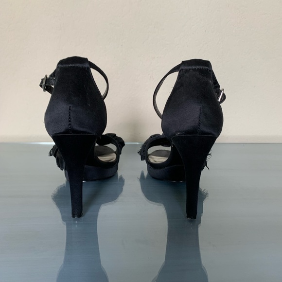 White House black market black heels - Picture 3 of 6